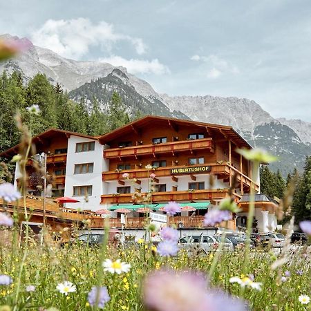 Hotel Hubertushof - Ihr Hotel Mit Herz Leutasch Esterno foto